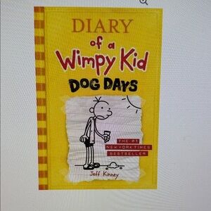 Diary of a Wimpy Kid: Dog Days - Yellow Cover